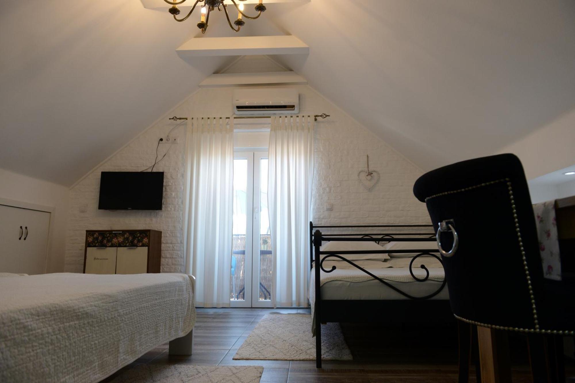 Apartments Idila Бела-Црква Экстерьер фото