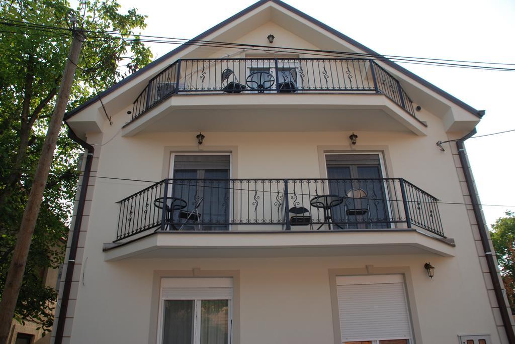 Apartments Idila Бела-Црква Экстерьер фото
