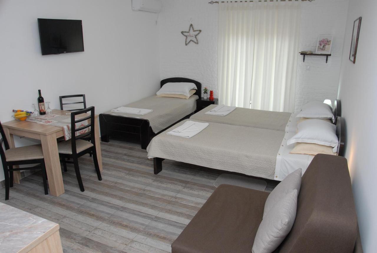 Apartments Idila Бела-Црква Экстерьер фото